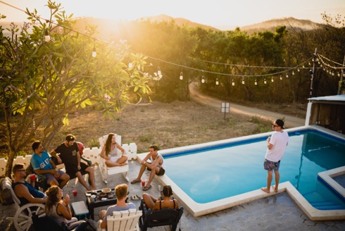 Urlaub als Gruppe im Ferienhaus mit Privatpool