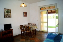 Toskana Ferienhaus mit Pool für 4 Personen in Meernähe