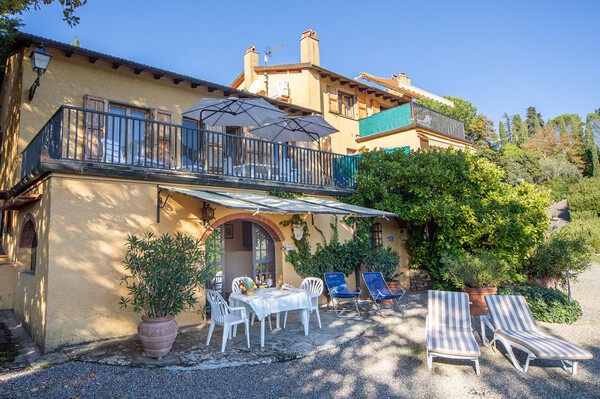 Toskana-Ferienwohnung mit Pool Florenz Siena