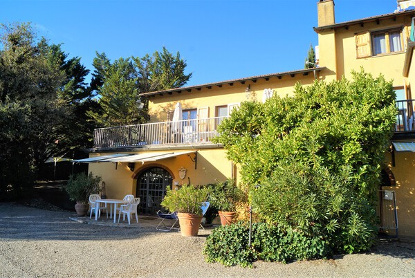 Toskana-Ferienwohnung mit Pool Florenz Siena