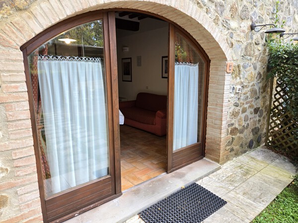 Toskana-Resort Ferienwohnung mit Pool und Therme bei San Gimignano 2 Personen
