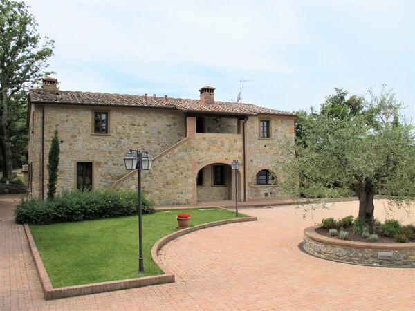 Luxusvilla Rivalto in der Toskana mit Spa-Pool und Sauna für bis zu 14 Personen