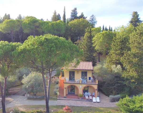 Toskana-Ferienwohnung mit Pool Florenz Siena