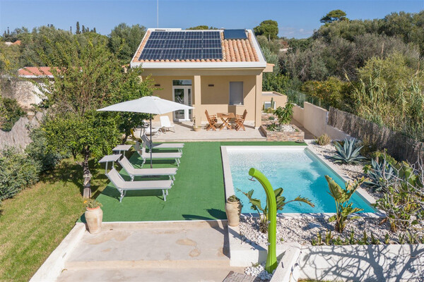 Ferienhaus Sizilien mit Privatpool in Strandnähe