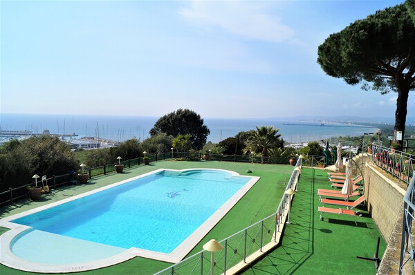 Ferienwohnung mit Meerblick in der Toskana
