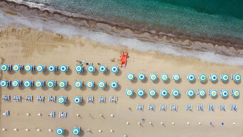 Was kostet der Strand in Italien? Liegen, Eintritt, Parken