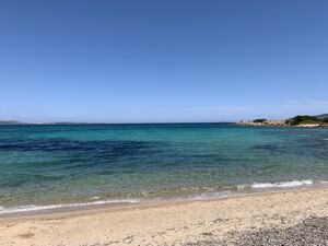 Spiaggia Mannena, Kiesstrand auf Sardinien<p></p>