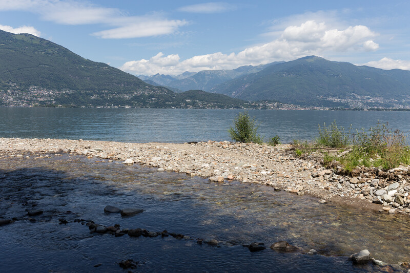 Kiesstrand Spiaggia pubblica di Zenna, Lombardei