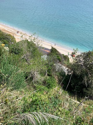 Spiaggia di Mezzavalle, Sandstrand in Marken