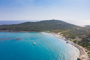 Kiesstrand Spiaggia di Capo Carbonara - Cava Usai, Sardinien