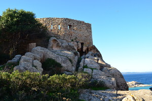 Steinstrand Spiaggia di Punta Tegge, Sardinien