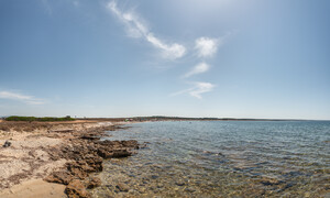Mari Ermi, Kiesstrand auf Sardinien