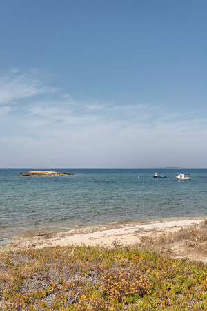 Kiesstrand Su Tingiosu, Sardinien