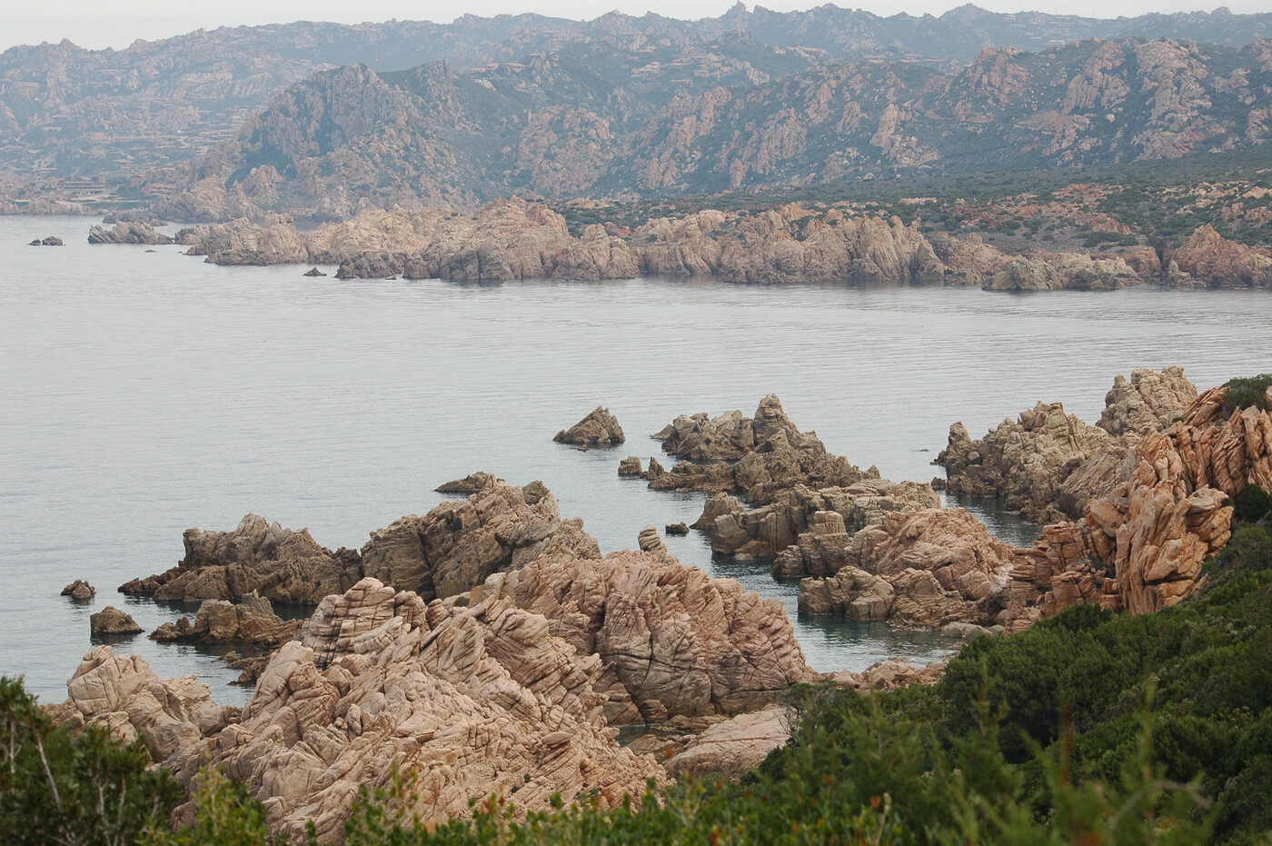 Spiaggia Li Baietti, Steinstrand auf Sardinien