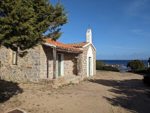 Steinstrand Spiaggia San Silverio, Sardinien