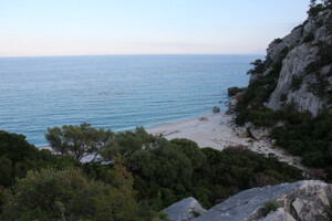 Cala di Fuili, Kiesstrand auf Sardinien