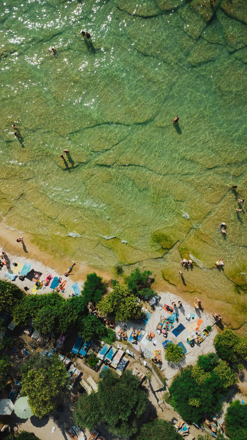 Kiesstrand Spiaggia Lido di Lugana Sirmione, Lombardei