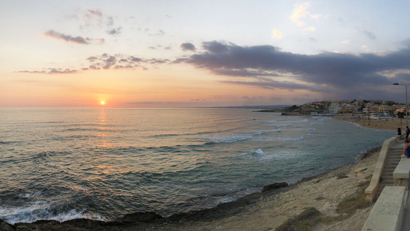 Spiaggia di Cava D'Aliga, Sandstrand auf Sizilien