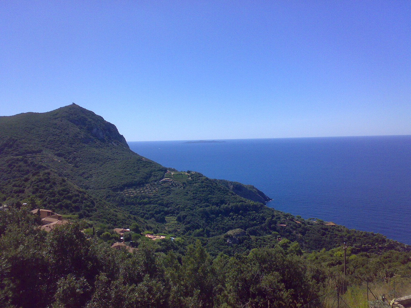 Capo d'Uomo, Kiesstrand in der Toskana