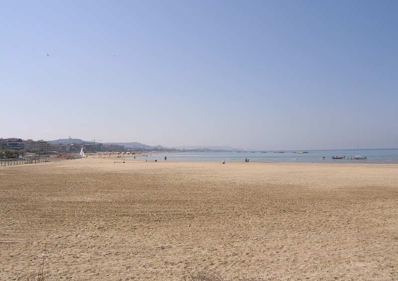 Sandstrand Spiaggia Lungomare Nord, Marken