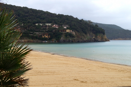 feiner Sandstrand Biodola, Toskana
