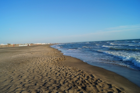 feiner Sandstrand Spiaggia Fregene, Latium
