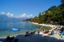 Baia Delle Sirene, Steinstrand am Gardasee<p></p>