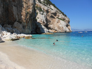 Kiesstrand Cala Mariolu, Sardinien