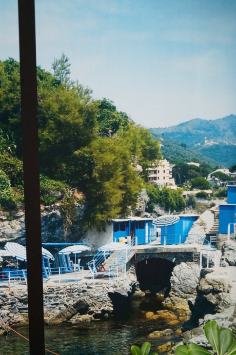 felsiger Strand Nervi, Ligurien